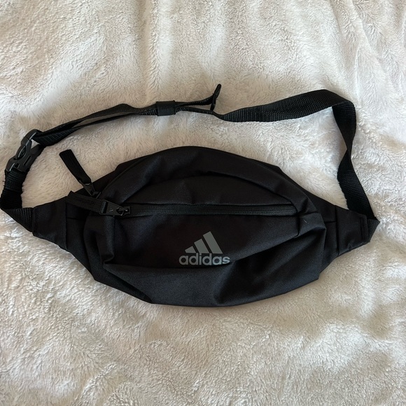 Adidas Fanny Pack - Picture 1 of 5